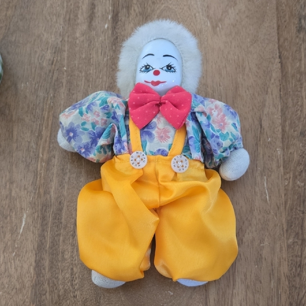 Vintage HUBAO Porcelain Face Collectible Hand Painted Clown Doll 7"